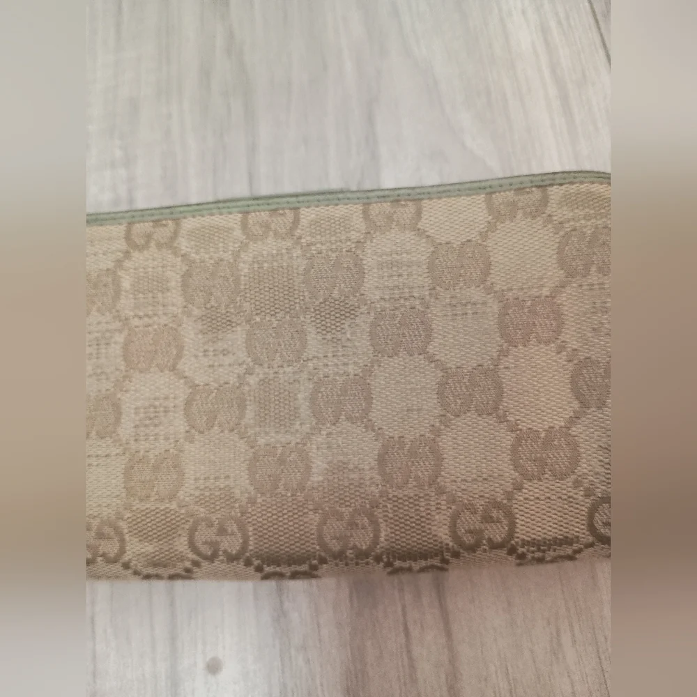 Authentic GUCCI Brown Gold Monogram leather bag bifold D Ring wallet - Picture 8 of 16